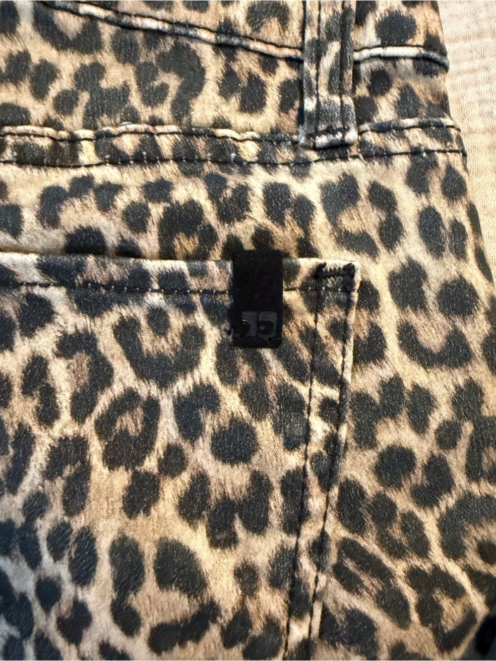 Joe’s Jeans Leopard Print High Rise Crop Boot Cut Jeans - Black/Tan - Picture 2 of 8
